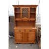 Image 1 : MAPLE BUFFET AND HUTCH