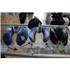 Image 1 : 3 TRAVEL PILLOWS