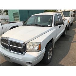 2006 DODGE DAKOTA WHITE, PICKUP, GAS, AUTOMATIC, VIN#1D7HW48N96S656595, 201,034KMS,