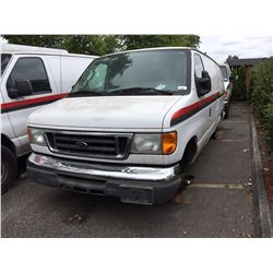 2006 FORD E350 VAN, WHITE, GAS, AUTOMATIC, VIN#1FTSS34P66DA17608, 217,109KMS, DEAD BATTERY,
