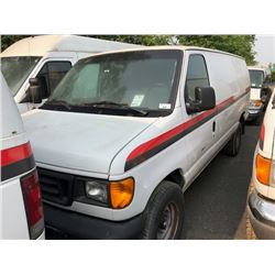 2005 FORD E350, VAN, WHITE, DIESEL, AUTOMATIC, VIN#1FTSS34P55HA27201, 202,670KMS, DEAD BATTERY,