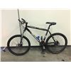 Image 1 : GREY SPECIALIZED STUMPJUMPER FRONT SUSPENSION MOUNTAIN BIKE WITH HYDRAULIC DISK BRAKES