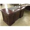 Image 2 : MAHOGANY TRADITIONAL 5' EXECUTIVE DESK
