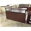 Image 2 : MAHOGANY 6' X 8.5' RECEPTION DESK