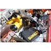 Image 2 : DEWALT COMPOUND MITER SAW