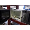Image 2 : PANASONIC STAINLESS STEEL INVERTER MICROWAVE