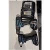 Image 2 : MAKITA CORDLESS DRILL SET IN CASE