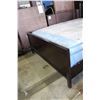 Image 2 : QUEEN SIZE HEADBOARD, FOOTBOARD, AND RAILS