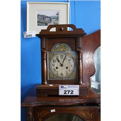 ANTIQUE MANTLE CLOCK