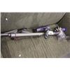 Image 2 : DYSON STICK VACUUM