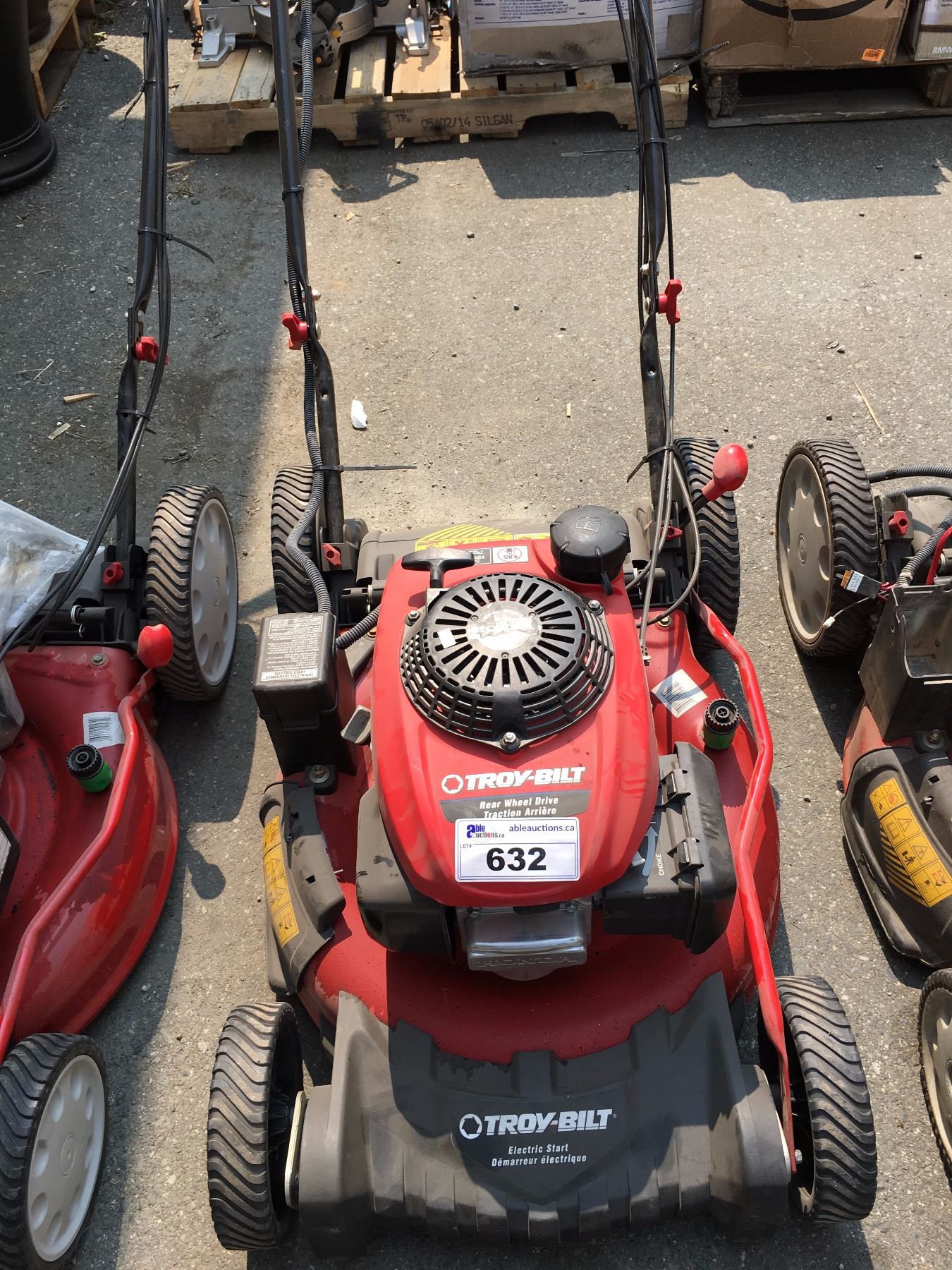 TROY - BILT GAS LAWN MOWER (FOR PARTS OR REPAIR ONLY)