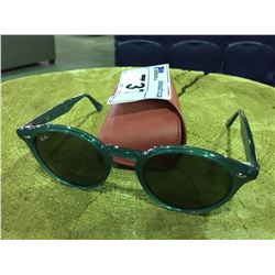 PAIR OF RAY BAN SUN GLASSES WITH CASE