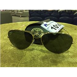 PAIR OF RAY BAN SUN GLASSES WITH CASE