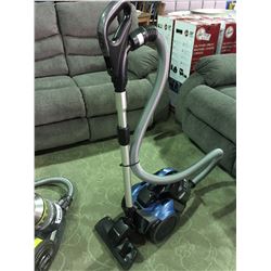 SAMSUNG CANISTER VACUUM