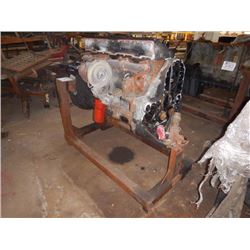 CUMMINS ISM 400 ENGINE, MOTOR MOUNT