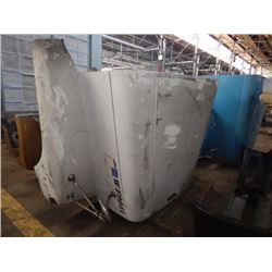 FREIGHTLINER HOOD