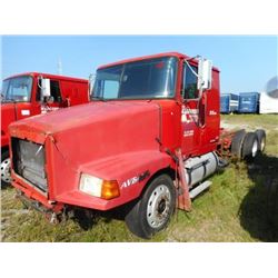 1998 VOLVO WIA64T CAB & CHASSIS TRUCK VIN/SN:4VHWDBGH8WN748581 T/A, 425 HP VOLVO D12 ENGINE, 10 SPEE