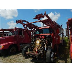 2000 FREIGHTLINER FLD CAR CARRIER TRUCK VIN/SN:1FVNDXYB9YLF41722 T/A, CAT ENGINE, 10 SPEED TRANS, 40