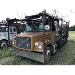 1996 VOLVO WAH64 CAR CARRIER TRUCK VIN/SN:4V5PCBPF7TR726613 T/A, CUMMINS M11-370E ENGINE, 10 SPEED T
