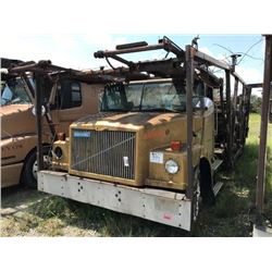 1993 VOLVO/WHITEGMC WAH CAR CARRIER TRUCK VIN/SN:4V2PCBRE9PN668485 T/A, DETROIT DIESEL ENGINE, 7 SPE