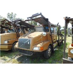 1998 VOLVO VNL64T CAR CARRIER TRUCK VIN/SN:4VG7DBCH5WN760279 T/A, 435 HP CAT 3406 ENGINE, 10 SPEED T