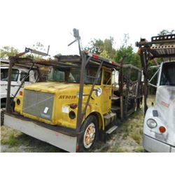 1993 VOLVO/WHITEGMC WAH CAR CARRIER TRUCK VIN/SN:4V2PCBRE1PN657576 T/A, DETROIT DIESEL ENGINE, 7 SPE