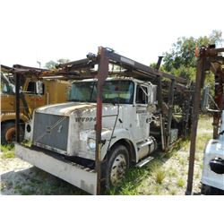 2000 VOLVO WAH64 CAR CARRIER TRUCK VIN/SN:4V5PC2UG1YN240195 T/A, CUMMINS ISM 400HP ENGINE, 10 SPD TR