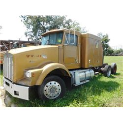 1990 KENWORTH T800 TRUCK TRACTOR VIN/SN:1XKDDR9X7LS534488 T/A, DETROIT DIESEL SERIES 60 ENGINE, 9 SP