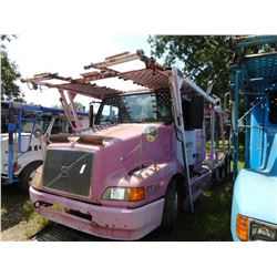 1999 VOLVO VNL64T CAR CARRIER TRUCK VIN/SN:4VG7DBCJ7XN771739 T/A, CAT 3406E 475HP ENGINE, 9 SPD TRAN