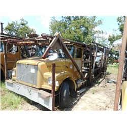 1993 VOLVO/WHITEGMC WAH64 CAR CARRIER TRUCK VIN/SN:4V2PCBRE3PN661161 T/A, DETROIT ENGINE, 7 SPEED TR