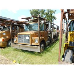 1994 VOLVO/WHITEGMC WAH64 CAR CARRIER TRUCK VIN/SN:4V2PCBRE3RN678111 T/A, DETROIT DIESEL ENGINE, 7 S