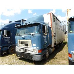 1999 INTERNATIONAL 9800 CAR CARRIER TRUCK VIN/SN:1HSRUAMR4XH212381 T/A, DETROIT DEISEL ENGINE, 13 SP