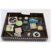 Image 1 : TRAY OF ANTIQUE LADIES COMPACTS