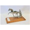 Image 1 : HORSE HOOD ORNAMENT