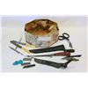 Image 1 : METAL BOX OF KNIVES AND SCISSORS