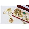Image 3 : LOT OF GOLD TONE JWELLRY AND WATCH ETC