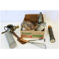 TRAY OF ANTIQUE KITCHEN ITEMS ROLLING PIN AND HOT WATER BOTTLE ETC