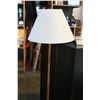 Image 2 : FLOOR LAMP AND TABLE FAN