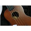Image 2 : HAWAIIN UKELELE IN CASE