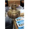 Image 2 : ANTIQUE METAL LAMP STANDARD