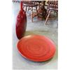 Image 1 : LARGE PIER ONE IMPORTS CENTRE BOWL AND MATCHING VASE