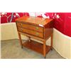 Image 2 : HICKORY WHITE ROLLING SERVER W/ HOT PLATE TOP