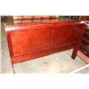 Image 3 : QUEEN SIZED MAHOGANY SLEIGH BED