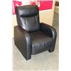 Image 5 : BLACK LEATHER RECLINER CHAIR