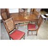 Image 3 : ANTIQUE OAK DRAWLEAF DINING TABLE AND SIX CHAIRS BY STRATHROY FURNITURE