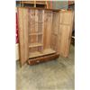 Image 3 : OAK 2 DOOR WARDROBE WITH BEVELLED MIRROR AND KEY