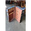 Image 1 : BLUE WARDROBE TRUNK