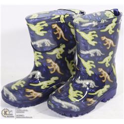 PAIR OF "BOYS" LITE UP RUBBER BOOTS SIZE 6