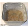 Image 1 : LARGE GSW GALVANIZED SQUARE TUB