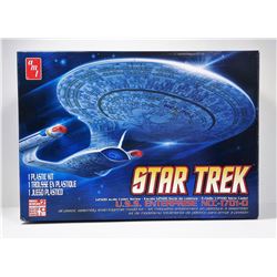 #6 - NEW IN PKG STAR TREK ENTERPRISE MODEL